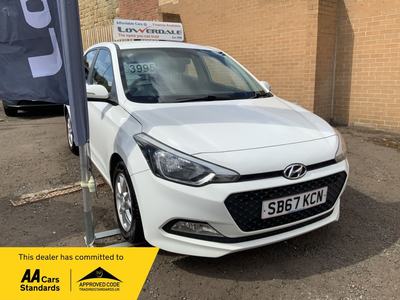 p0.hyundai-i20-petrol-hatchback